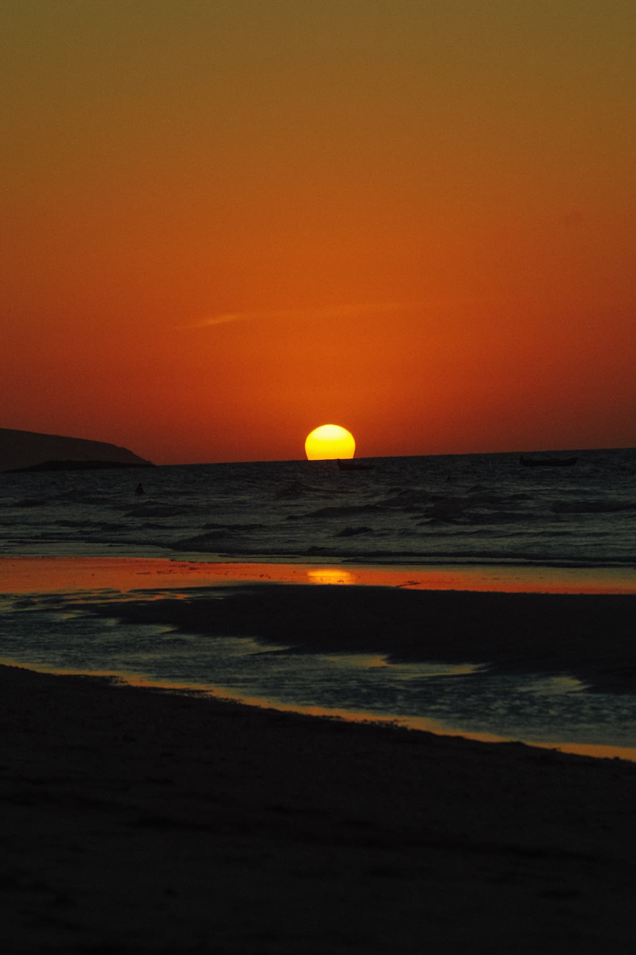 Pôr do sol no mar do Preá